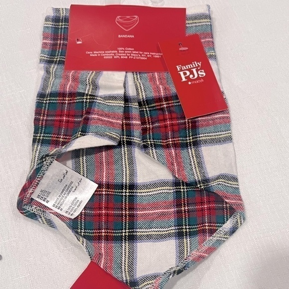 Matching Pet Stewart Plaid. Family Pajamas
Bandana, size S/M - Picture 7 of 7